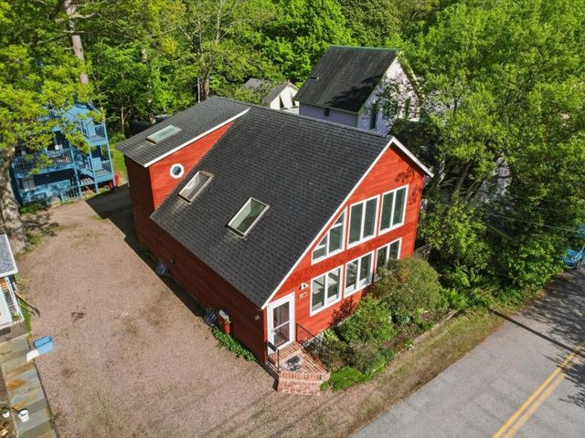 80 Central Avenue, South Burlington, VT 05403