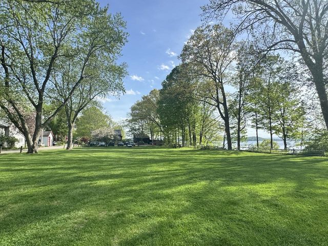 80 Central Avenue, South Burlington, VT 05403