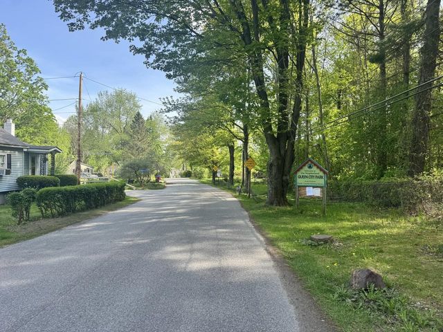 80 Central Avenue, South Burlington, VT 05403