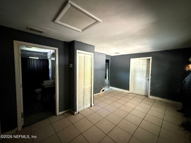 1220 PANGOLA Drive, Jacksonville, FL 32205