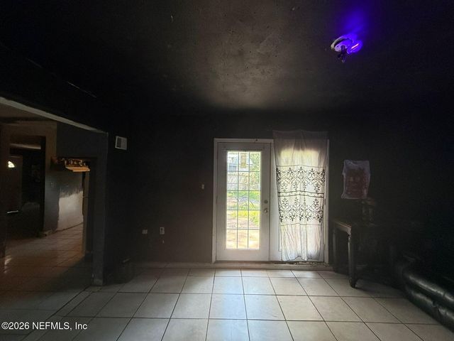 1220 PANGOLA Drive, Jacksonville, FL 32205