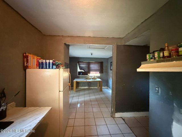 1220 PANGOLA Drive, Jacksonville, FL 32205
