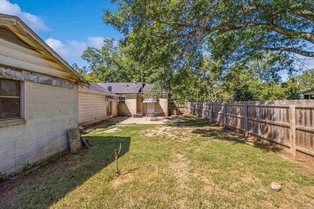 221 Adams Street, Lonoke, AR 72086