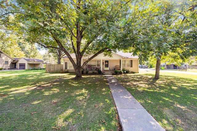 221 Adams Street, Lonoke, AR 72086