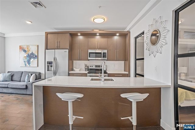 6401 Park Avenue 401, West New York, NJ 07093