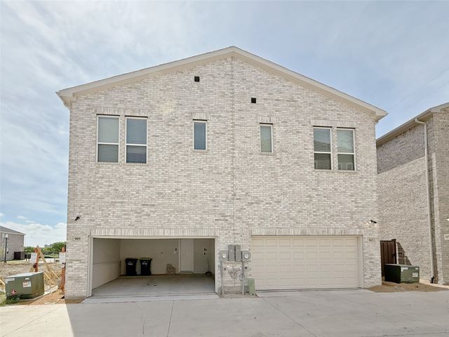 909 Ash Road, Plano, TX 75075