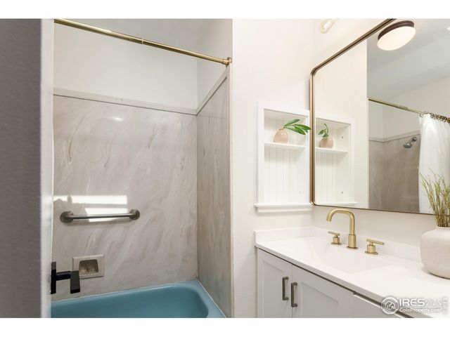 125 Longs Peak Dr, Lyons, CO 80540