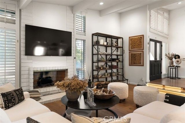 3960 Ellenita, Tarzana (los Angeles), CA 91356