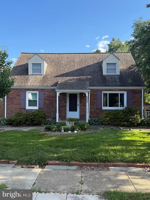 6404 27TH ST N, Arlington, VA 22207