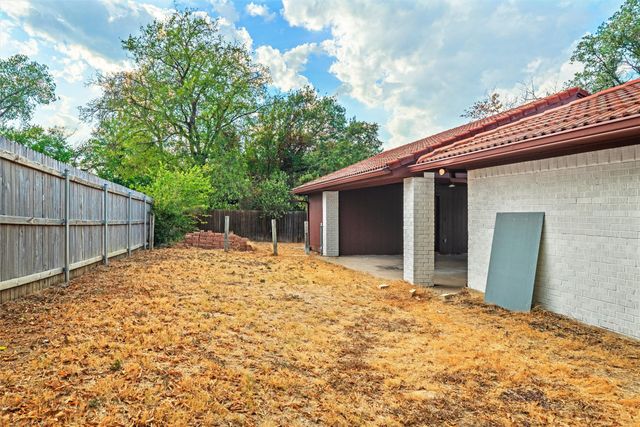 6020 Lantana Lane, Fort Worth, TX 76112