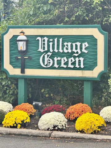 87 Village Green, Bardonia, NY 10954