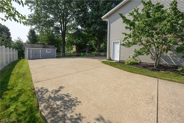 3345 Crownpoint Street NW, Massillon, OH 44646