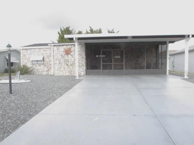 1014 DUSTIN DRIVE, Lady Lake, FL 32159