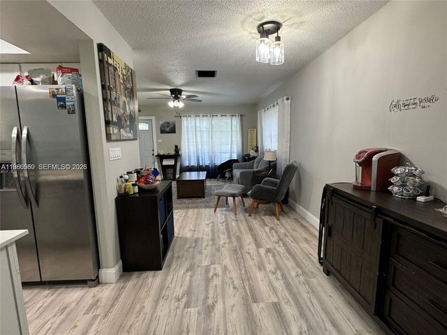 6733 NW 62nd St, Tamarac, FL 33321