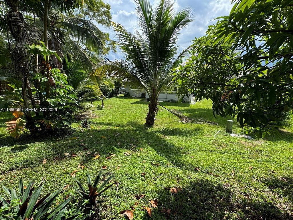 6733 NW 62nd St, Tamarac, FL 33321