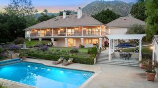 3250 Mesaloa Lane, Pasadena, CA 91107