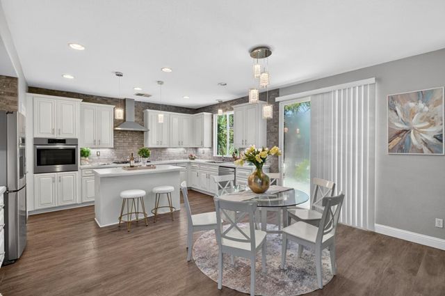 9818 Black Swan Dr, Elk Grove, CA 95624