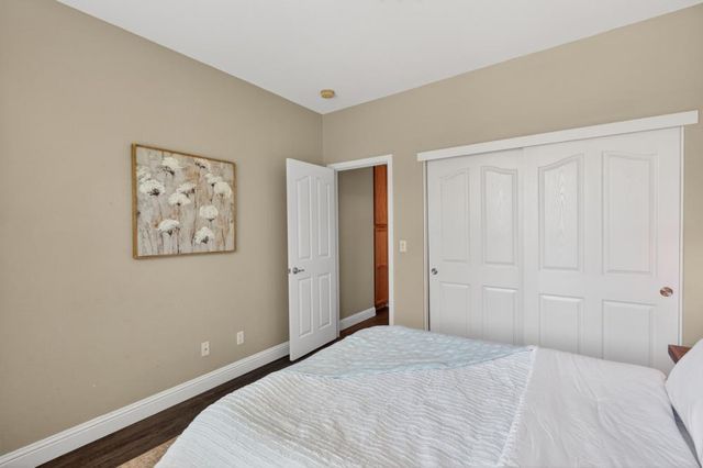 9818 Black Swan Dr, Elk Grove, CA 95624