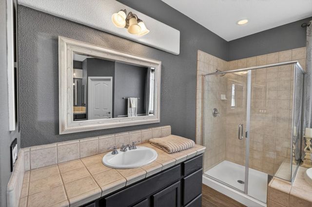 9818 Black Swan Dr, Elk Grove, CA 95624