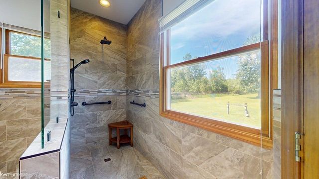 9352 Arnold Road, Ira, MI 48023