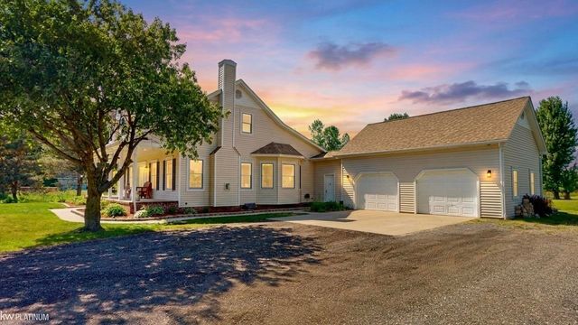 9352 Arnold Road, Ira, MI 48023