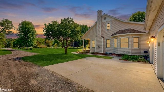 9352 Arnold Road, Ira, MI 48023