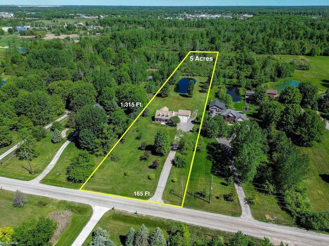 9352 Arnold Road, Ira, MI 48023