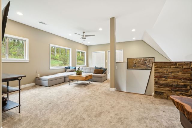 146 Angels Cove Ln, Lebanon, TN 37087
