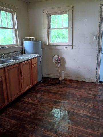 409 4th Ave, SW, Winchester, TN 37398