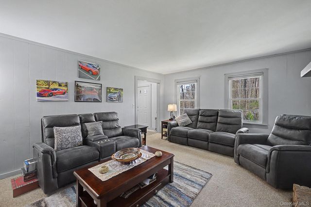 57 Buhleir Road, Pawling, NY 12564