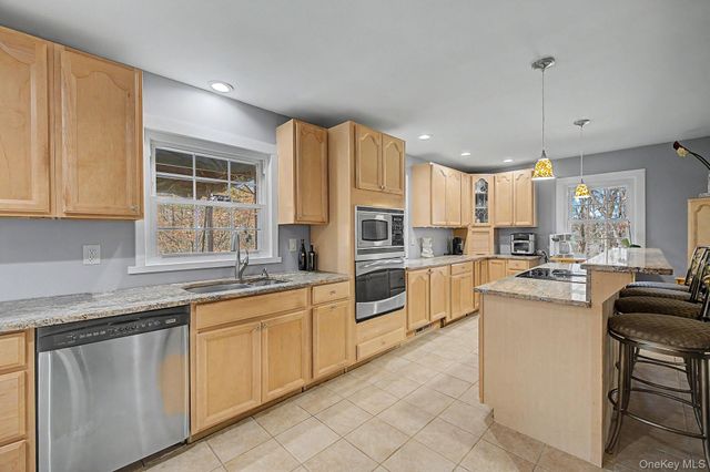 57 Buhleir Road, Pawling, NY 12564