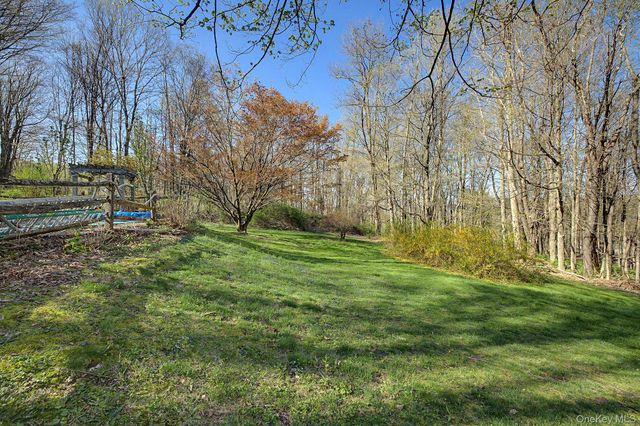 57 Buhleir Road, Pawling, NY 12564