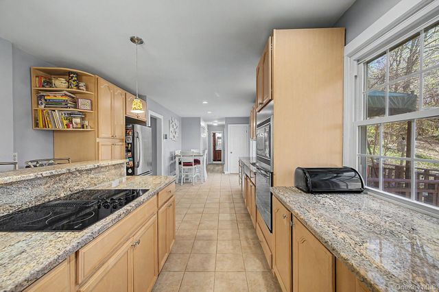 57 Buhleir Road, Pawling, NY 12564