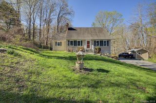 57 Buhleir Road, Pawling, NY 12564