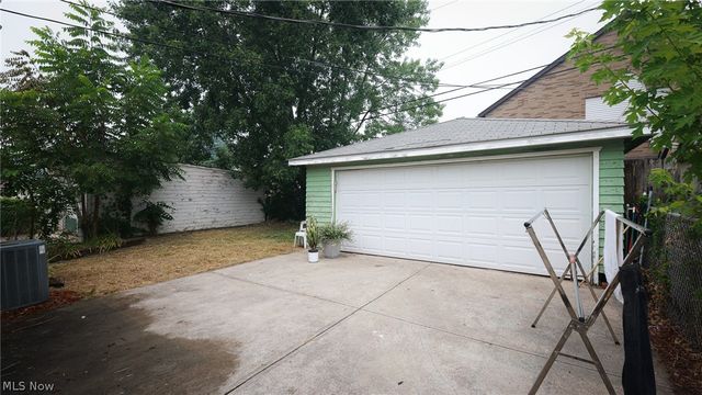 11820 Guardian Boulevard, Cleveland, OH 44135