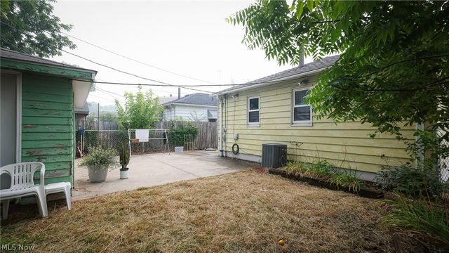 11820 Guardian Boulevard, Cleveland, OH 44135