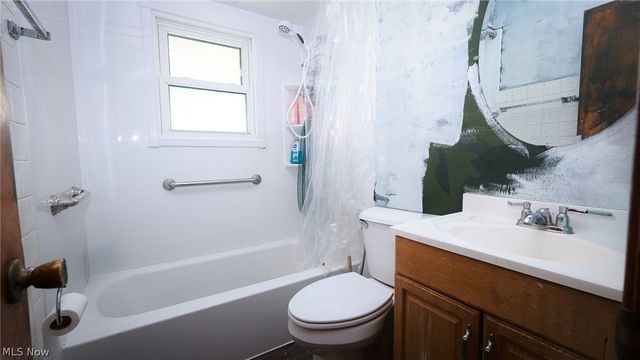 11820 Guardian Boulevard, Cleveland, OH 44135