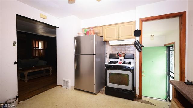 11820 Guardian Boulevard, Cleveland, OH 44135