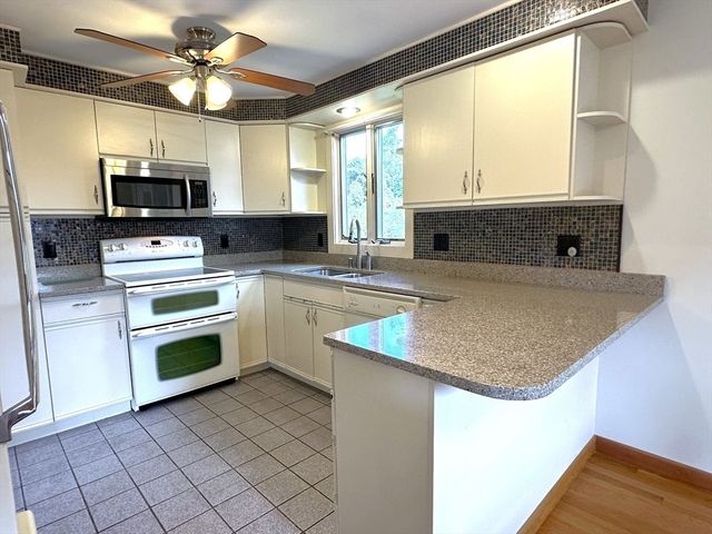 50 O'bannon Place, Swansea, MA 02777