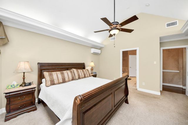 16 Twin Valley Drive, Sugar Land, TX 77479