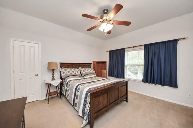 16 Twin Valley Drive, Sugar Land, TX 77479