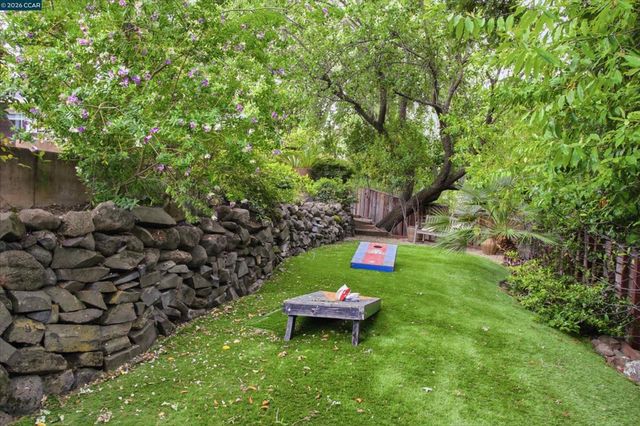 181 Alegra Ln, Walnut Creek, CA 94598