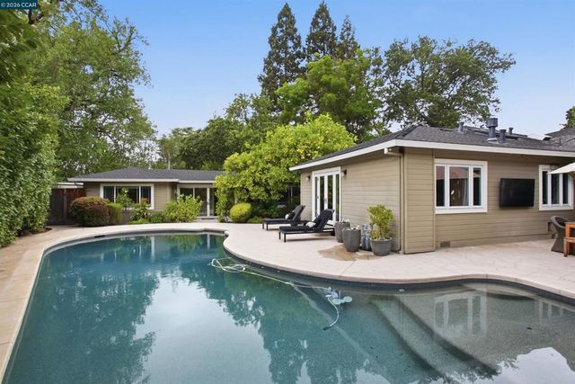 181 Alegra Ln, Walnut Creek, CA 94598