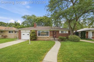 16816 Collinson Avenue, Eastpointe, MI 48021