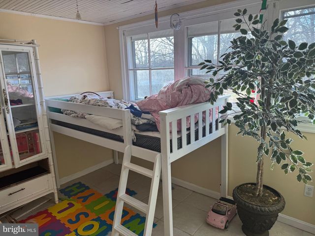 433-435 BRYARLY RD, Winchester, VA 22603