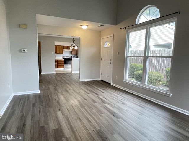 294 WOODS EDGE PL, Langhorne, PA 19047