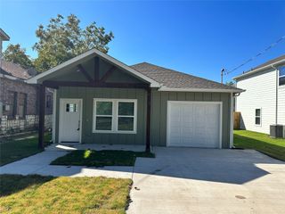 418 N Elliott Street, Sherman, TX 75090