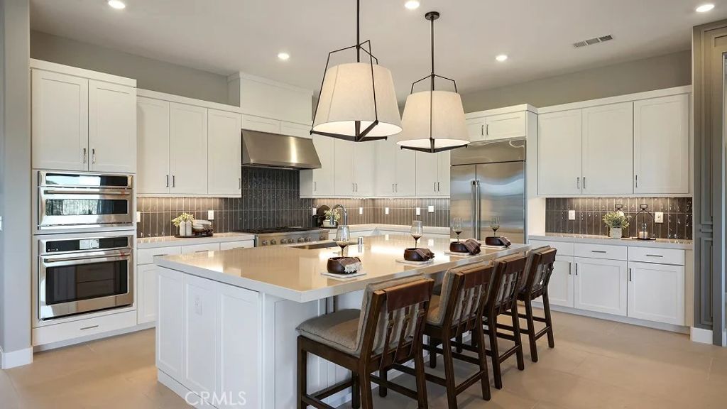29802 Camino La Cumbre, Valencia, CA 91354 — exterior