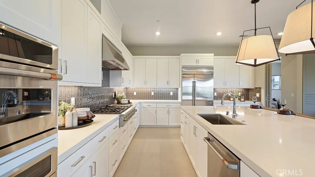 29802 Camino La Cumbre, Valencia, CA 91354 — photo 2