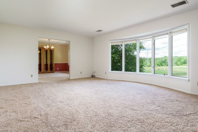 7889 Shaw Road, Belvidere, IL 61008